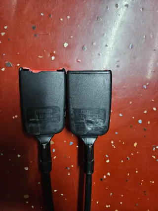 Pretensores Cinturones 5 GT Turbo