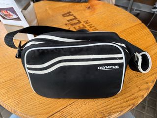 Borsa per fotocamera Olympus nera