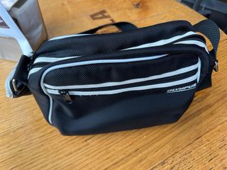 Borsa per fotocamera Olympus nera