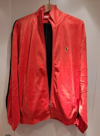 Tuta Ferrari ciniglia rossa e nera