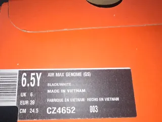 Scarpe Nike Air Max Genome Nere e Bianche