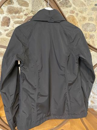 Parka/impermeable Quechua CHICA Negra Talla M.