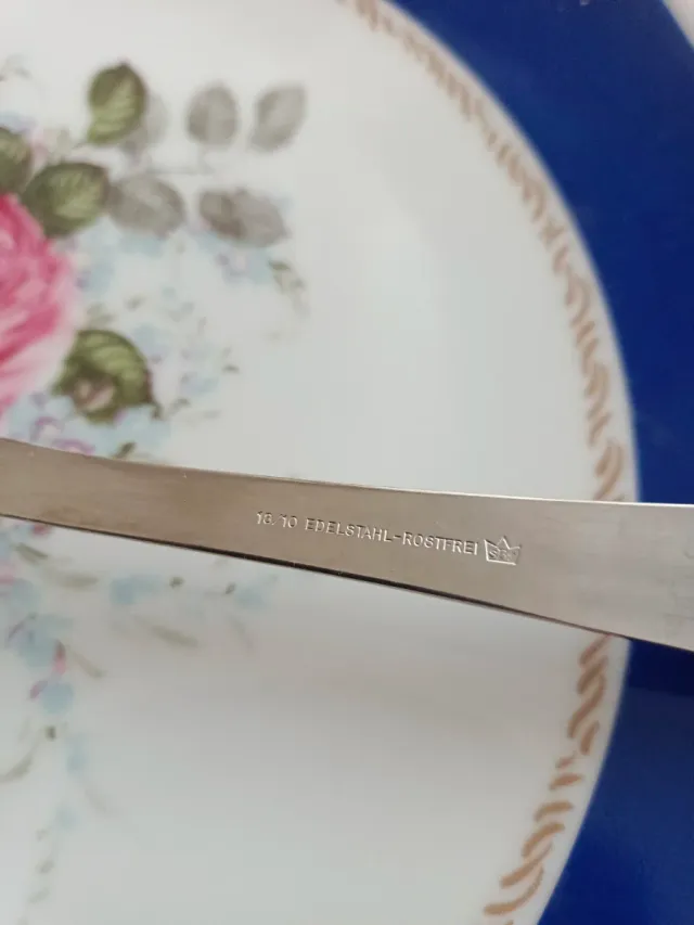 Cubertería SBS Solingen Acero Oro