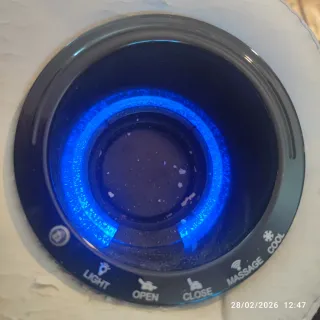 2 Poltrone massaggianti reclinabili