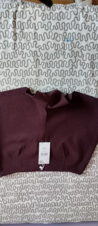 Falda pantalón Mango talla 36 granate. Nueva