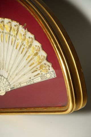 Ventaglio decorativo incorniciato