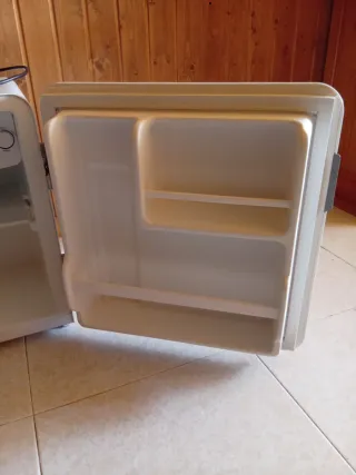 Frigorífico Midea blanco NUEVO 50X48.5X44.2