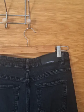 Falda midi vaquera negra Stradivarius Talla XS