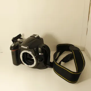 Fotocamera Reflex Nikon D5000 con obiettivo 18-55