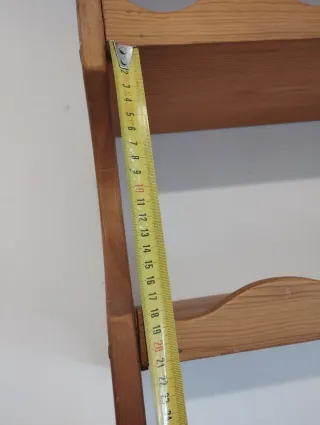 Estanterías rústicas de madera