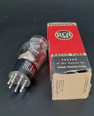 Radio Antigua valvula 6A6