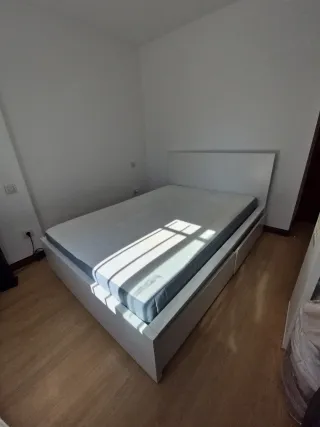 Cama IKEA con cajones