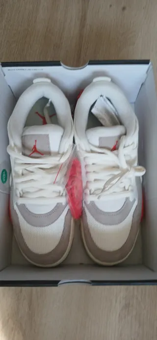 Zapatillas 4 RM deportivas rojas y blancas