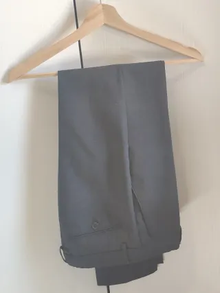 Pantalón de vestir gris Tizza talla 13-14 años