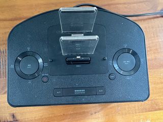 Radio Despertador Philips Doble Dock iPhone/iPad