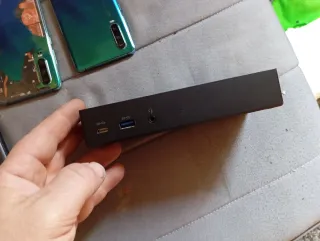 4 cellulari Huawei P30 + Dock Lenovo