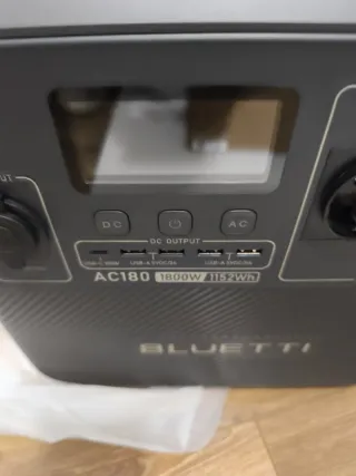 Estación de energía Bluetti AC180