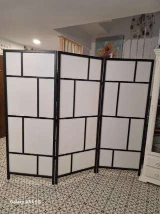 Biombo separador de ambientes blanco y negro