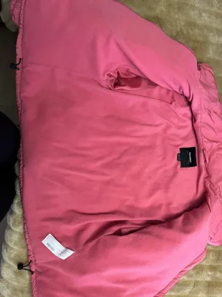 Chaqueta rosa Pull and Bear