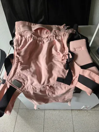 Mochila portabebés Fidella rosa