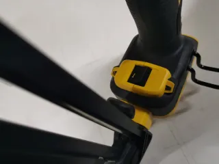 Clavadora Dewalt 18v de 1.6 mm