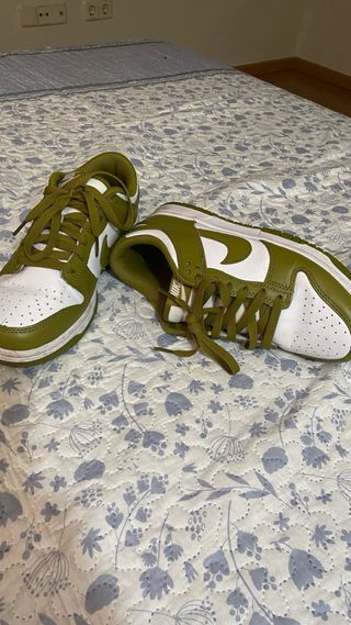 Zapatillas Nike DV0833-105 Verde Oliva Talla 39
