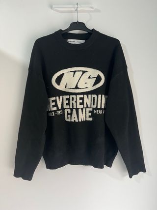 Jersey Bershka Negro Neverending Game