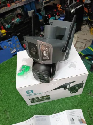 Telecamera solare con pannello