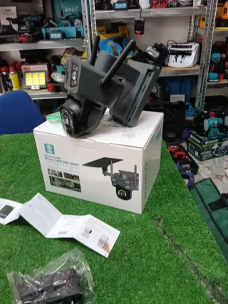 Telecamera solare con pannello