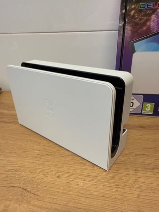 Nintendo Switch OLED Blanca + Mario Kart 8