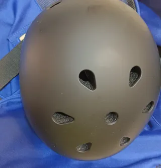 Patines, casco y protecciones (Talla 30-32)