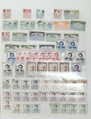 1000 sellos de varios países