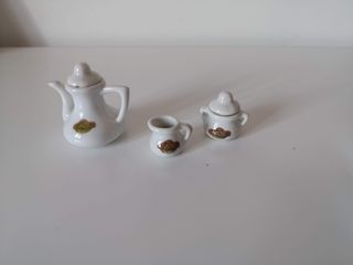 Mini set da tè in porcellana