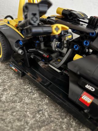 Lego Technic Bugatti Bolide 42151