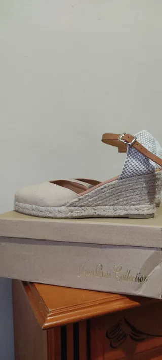 Zapatillas esparto cuña beige