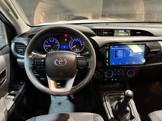 Toyota Hilux 2.4 D-4D Cabina Doble GX Plus