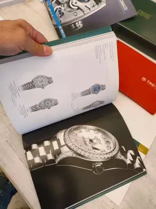 Riviste Rolex: Monaco, Oyster Perpetual, Tag Heuer