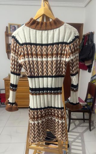 Vestido de lana con estampado geométrico