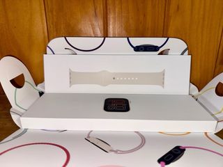 Apple Watch SE GPS 40mm Starlight Nuovo con garanzia