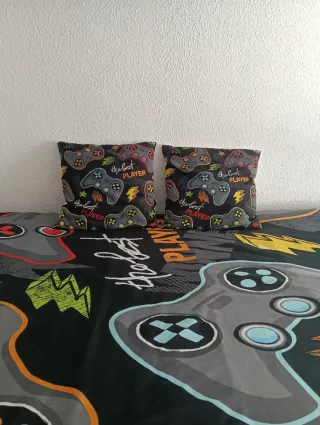 Pacchetto Tende, Tappeto e Cuscini Gamer