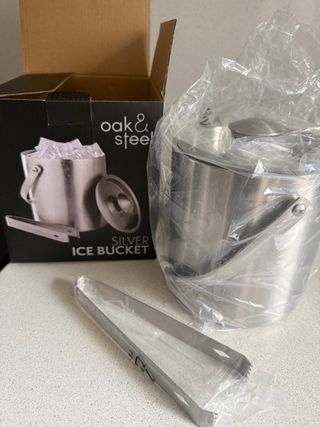 Cubitera Acero Inoxidable Oak & Steel