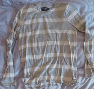 Jersey Pull and Bear Rayas gris y blanco talla S