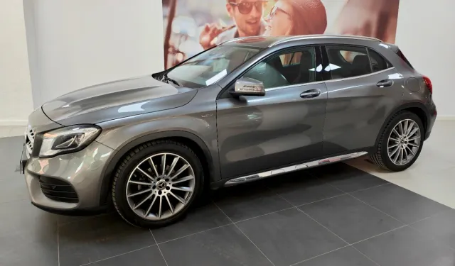MERCEDES BENZ GLA AMG  2020