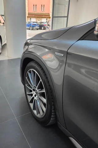 MERCEDES BENZ GLA AMG  2020