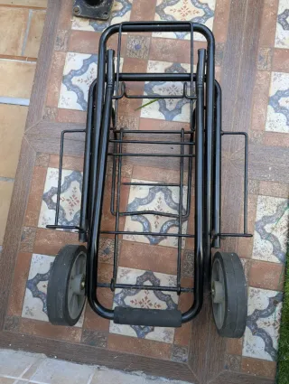 Carretilla plegable negra