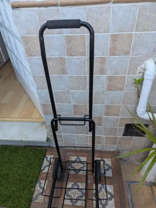 Carretilla plegable negra