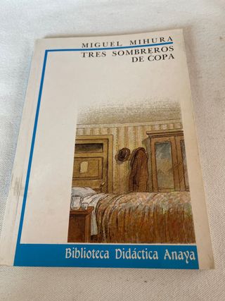 TRES SOMBREROS DE COPA