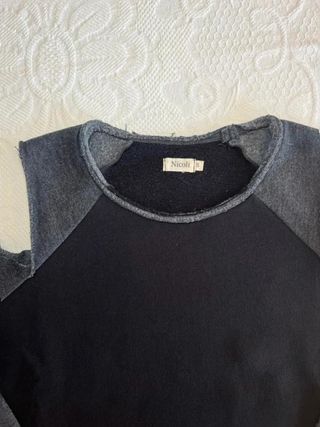 Sudadera/Top nICOLI bicolor negro y gris con...