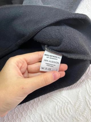 Sudadera/Top nICOLI bicolor negro y gris con...