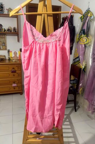 Picardías rosa con bordado floral